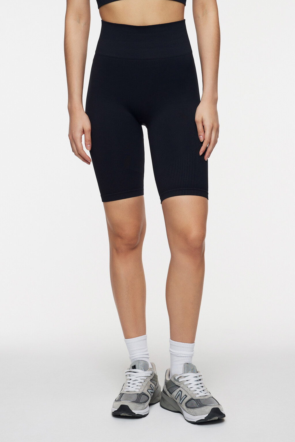 Шорты-велосипедки бесшовные с высокой посадкой - цвет черный - 1