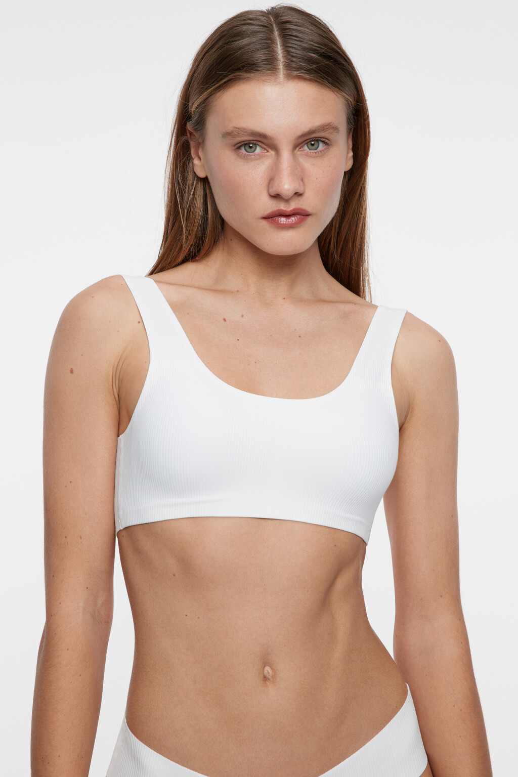 Бюстгальтер-топ спортивный бесшовный в рубчик - цвет белый - 1