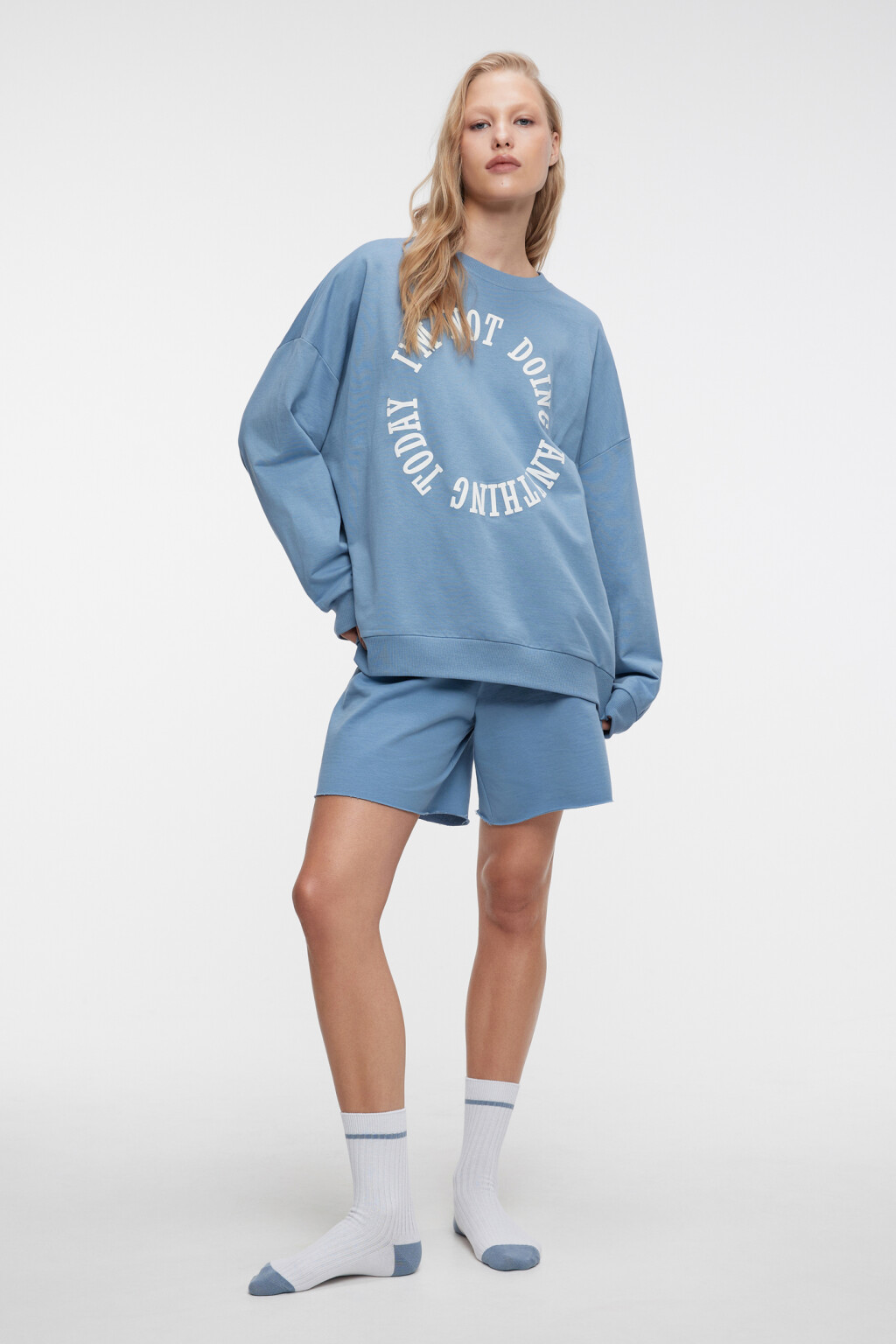 Свитшот oversize домашний хлопковый с принтом - цвет синий - 1