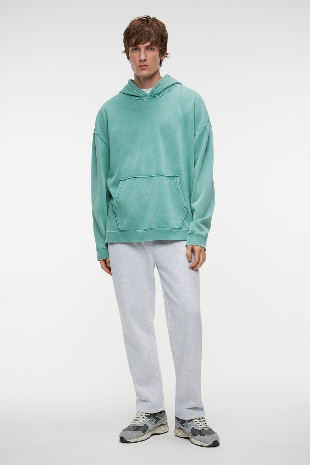 Толстовка oversize хлопковая с капюшоном и карманом - цвет зеленый - 4