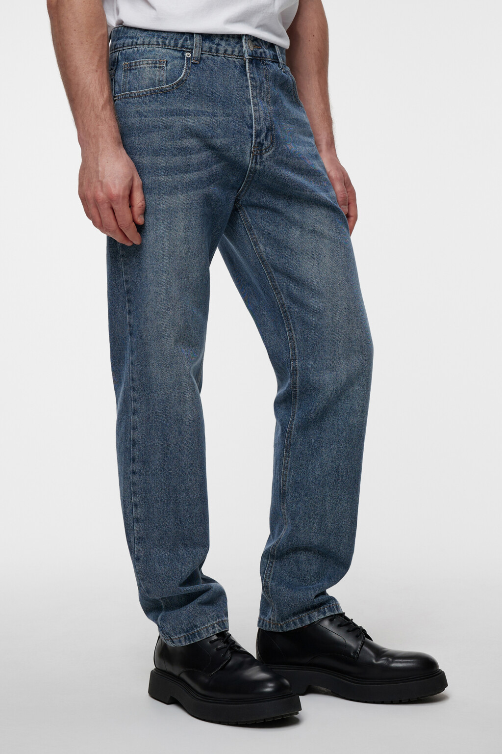 Джинсы slim зауженные со средней посадкой - цвет голубой - 2