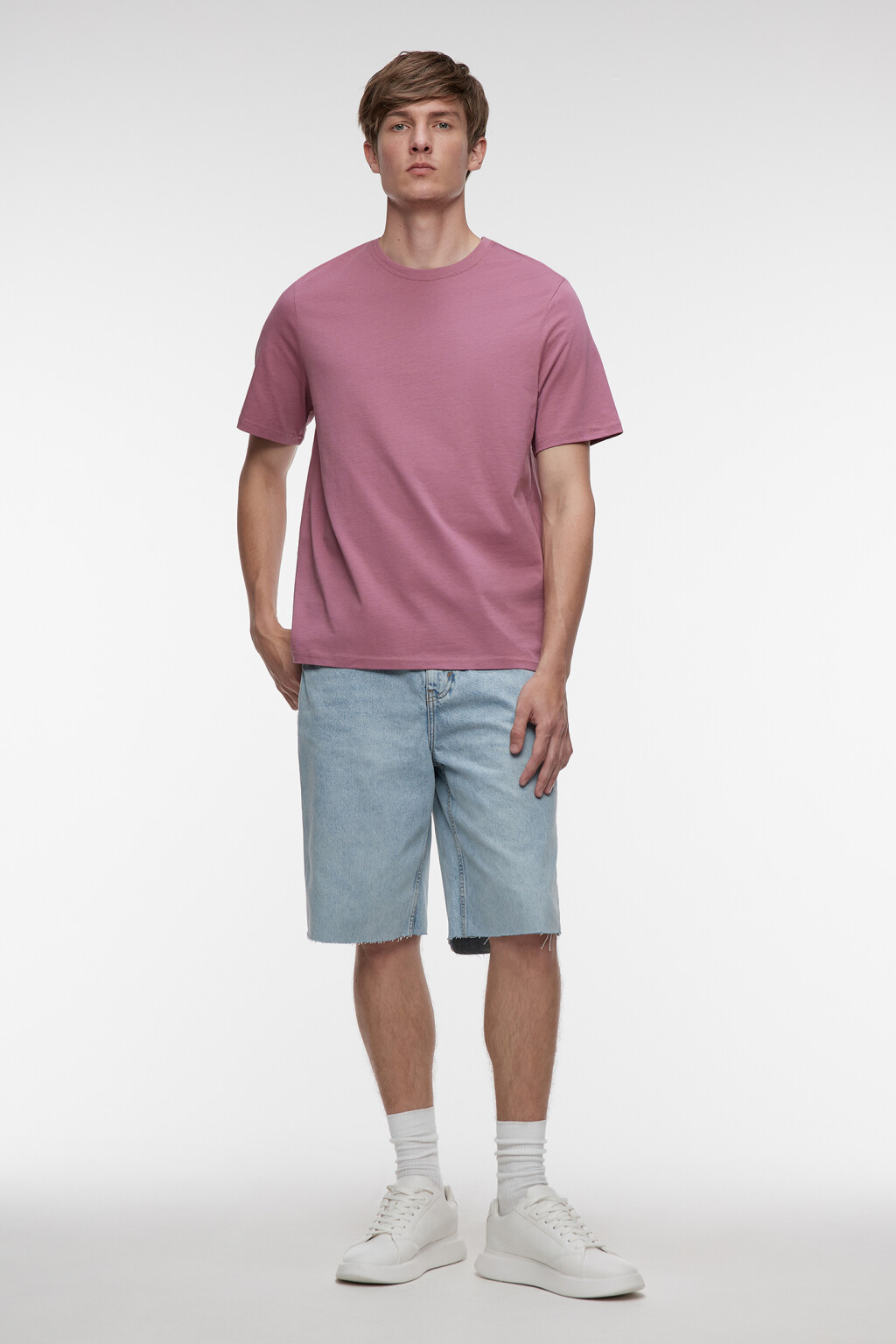 Футболка прямая однотонная из хлопкового трикотажа - цвет розовый - 4