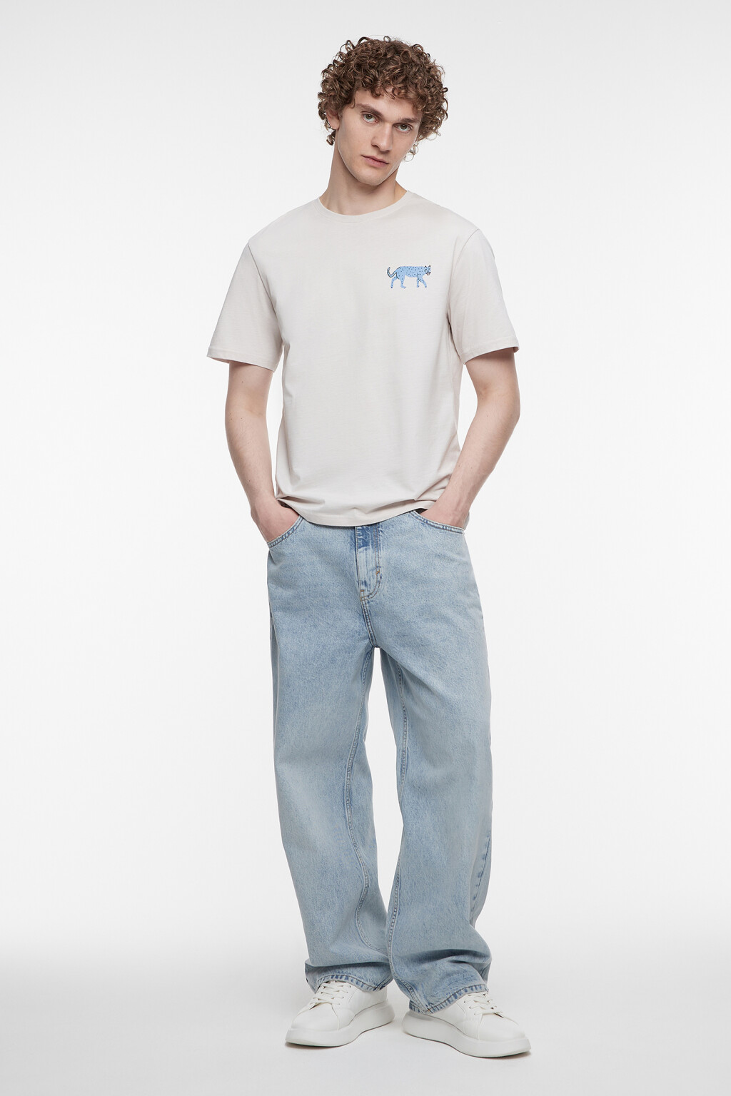 Футболка прямая хлопковая с принтом на груди - цвет бежевый - 4