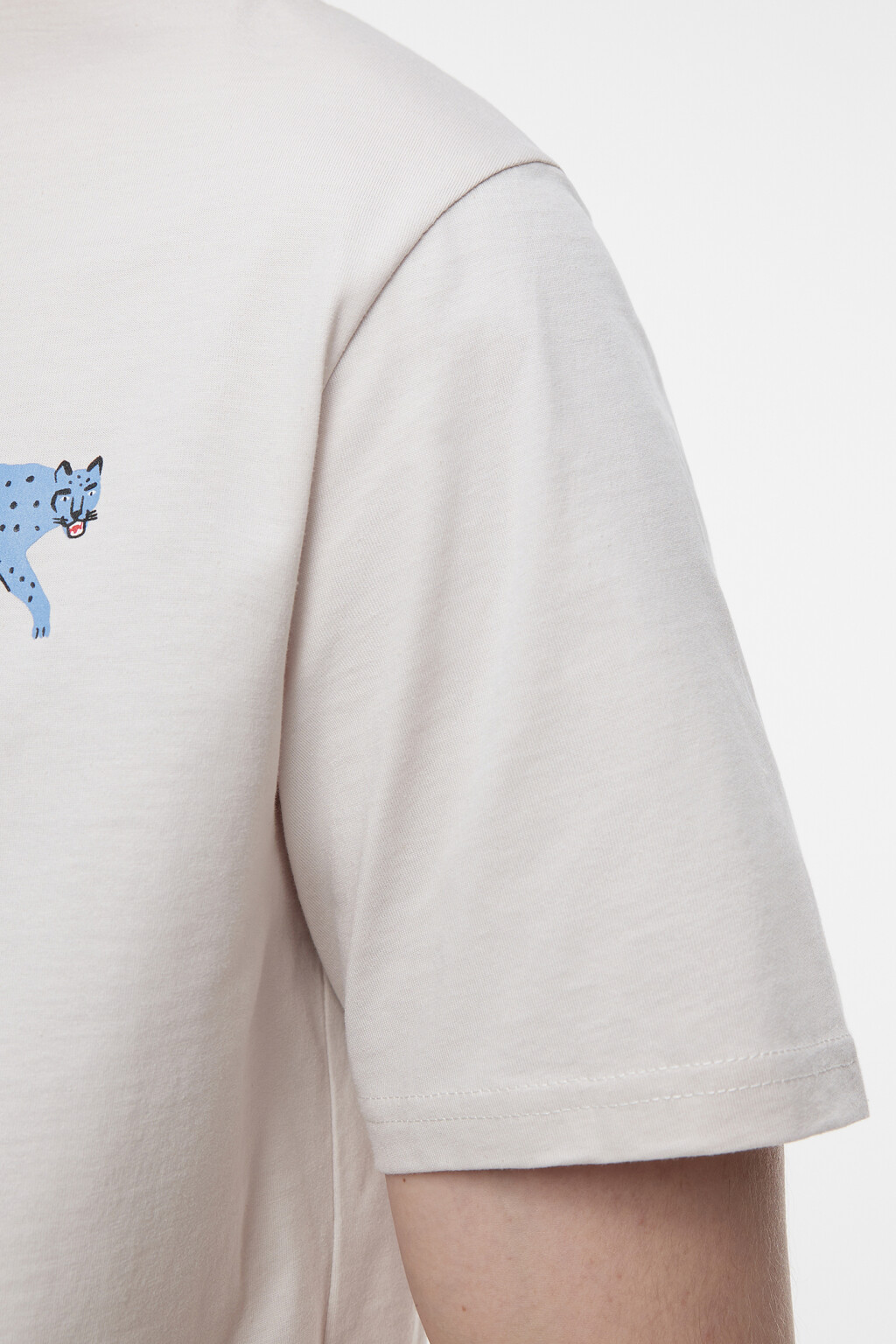 Футболка прямая хлопковая с принтом на груди - цвет бежевый - 6