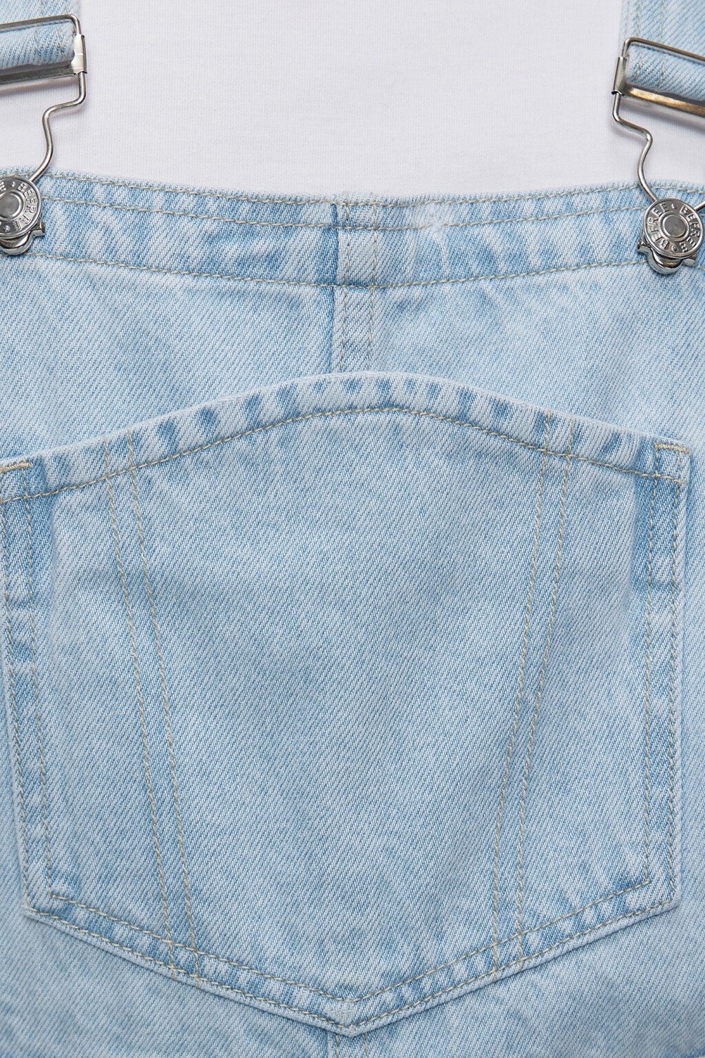 Комбинезон джинсовый короткий с шортами на лямках - цвет голубой - 6