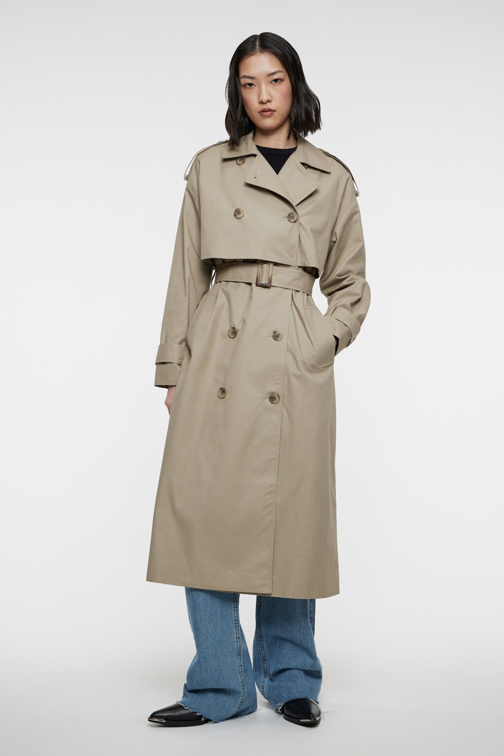 Плащ-тренчкот двубортный с поясом и пелериной - цвет зеленый - 1