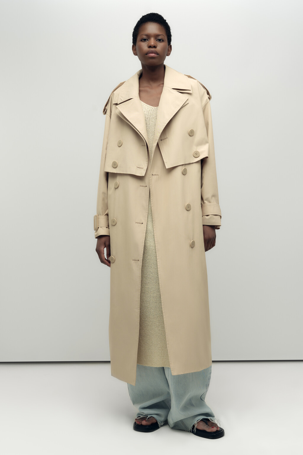 Плащ-трансформер двубортный с поясом и пелериной - цвет бежевый - 13