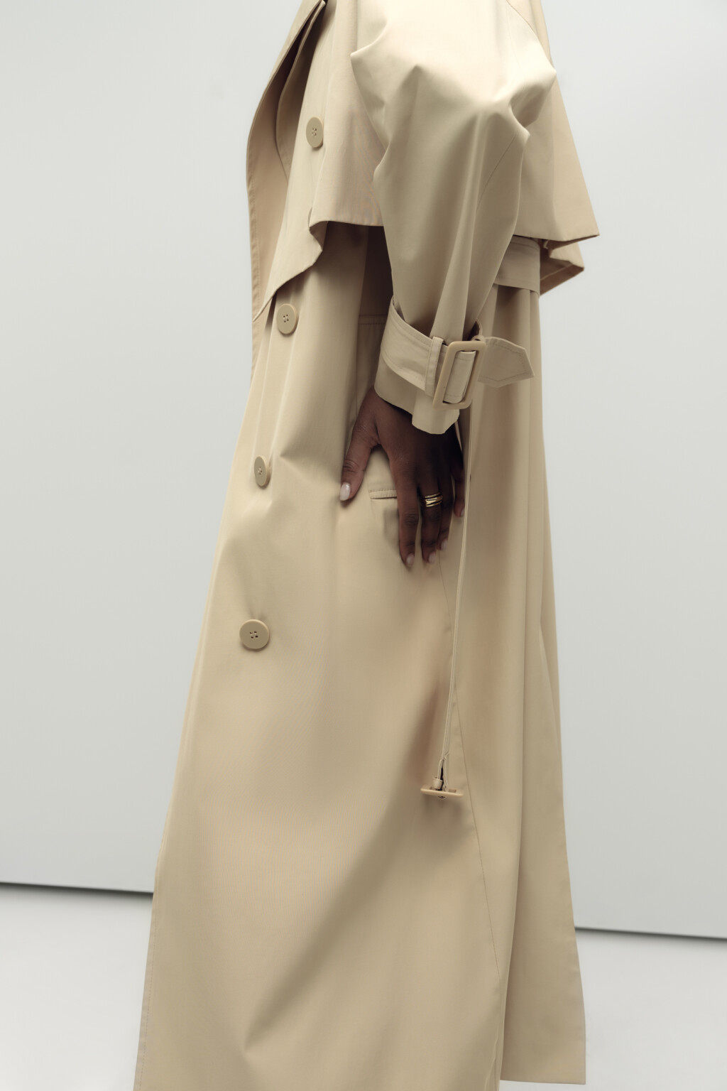 Плащ-трансформер двубортный с поясом и пелериной - цвет бежевый - 14