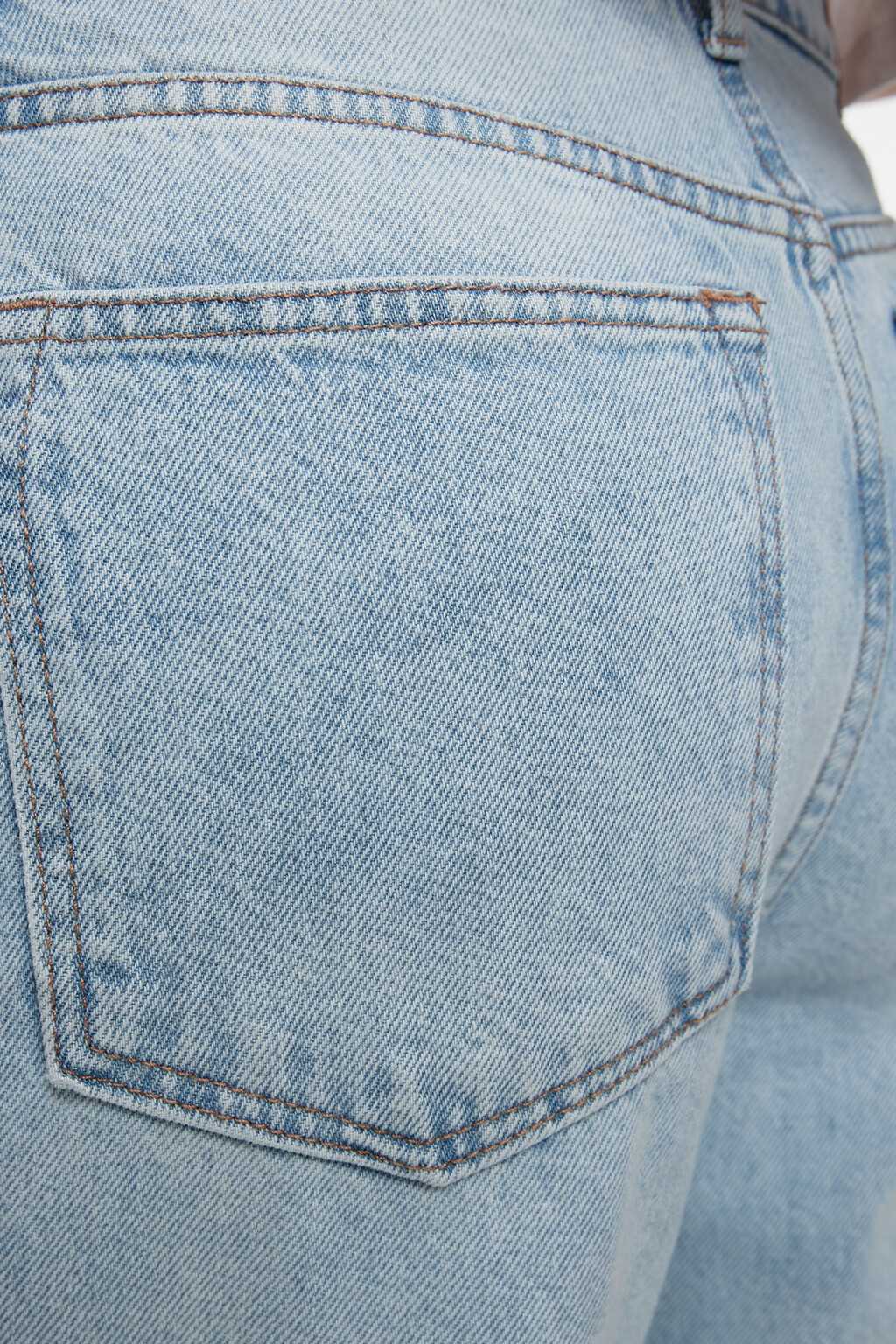 Джинсы mom's с рваными краями и коленями - цвет голубой - 6