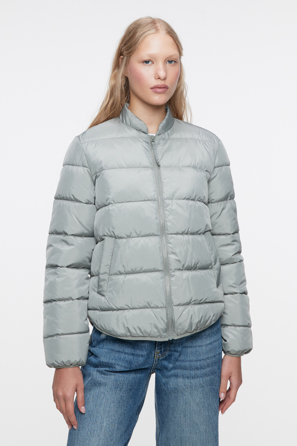 Куртка-бомбер стеганая короткая с воротником-стойкой - цвет зеленый - 1