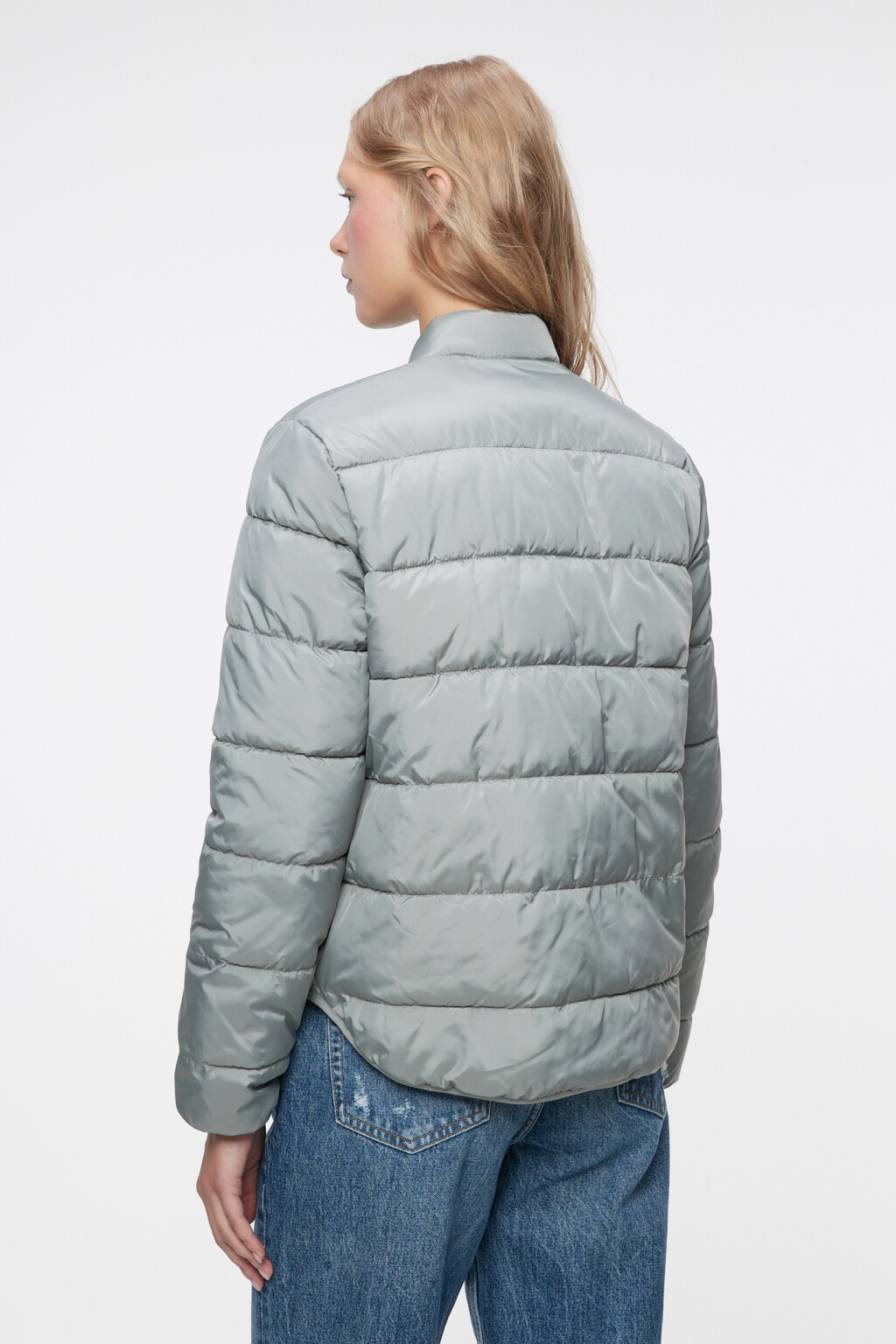 Куртка-бомбер стеганая короткая с воротником-стойкой - цвет зеленый - 3