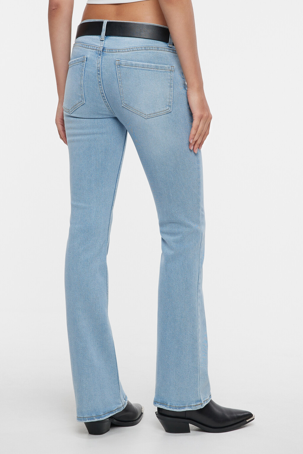 Джинсы bootcut расклешенные с ремнем из искусственной кожи - цвет голубой - 3