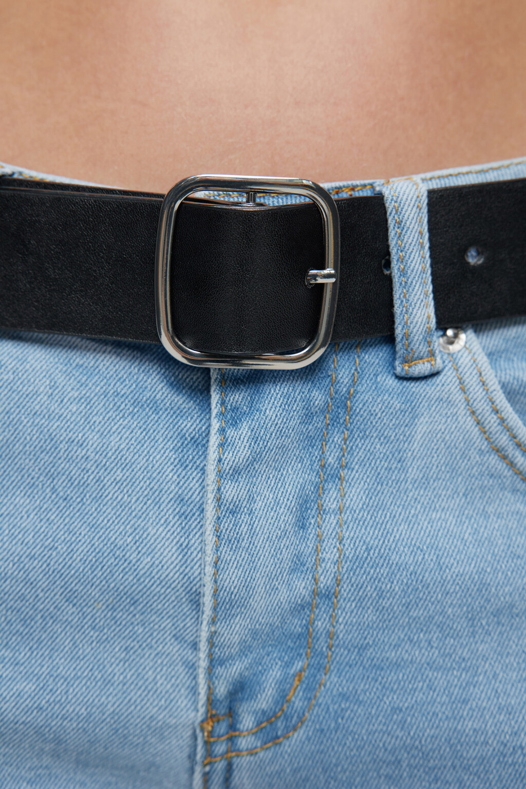 Джинсы bootcut расклешенные с ремнем из искусственной кожи - цвет голубой - 6