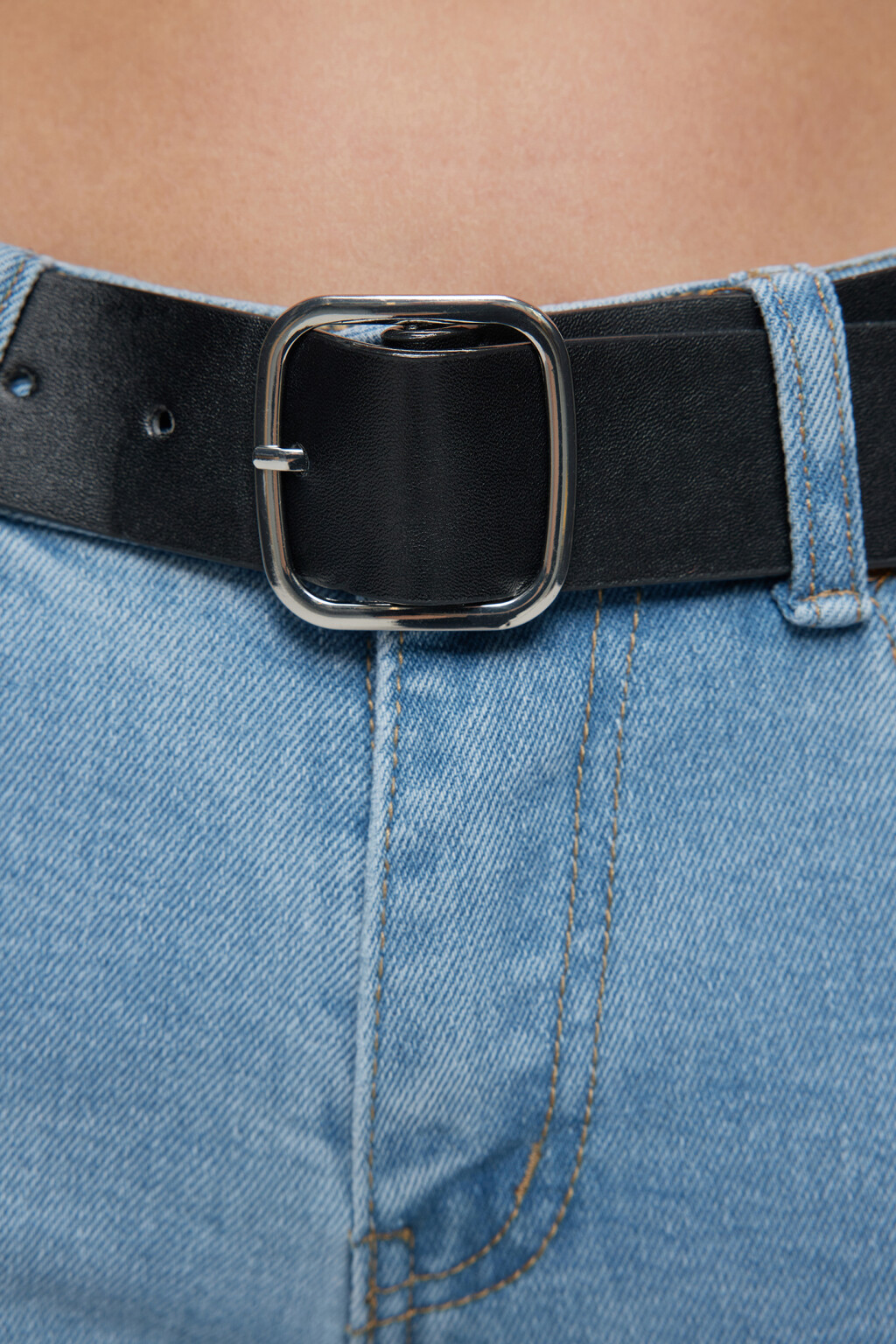 Джинсы bootcut расклешенные с ремнем из искусственной кожи - цвет голубой - 5