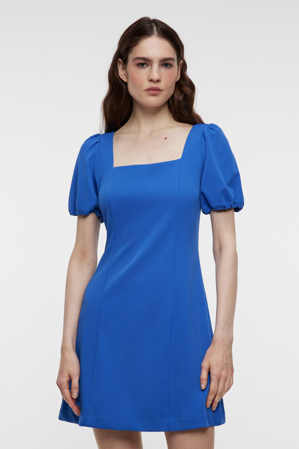 Платье мини приталенное креповое с вырезом каре - цвет синий - 1