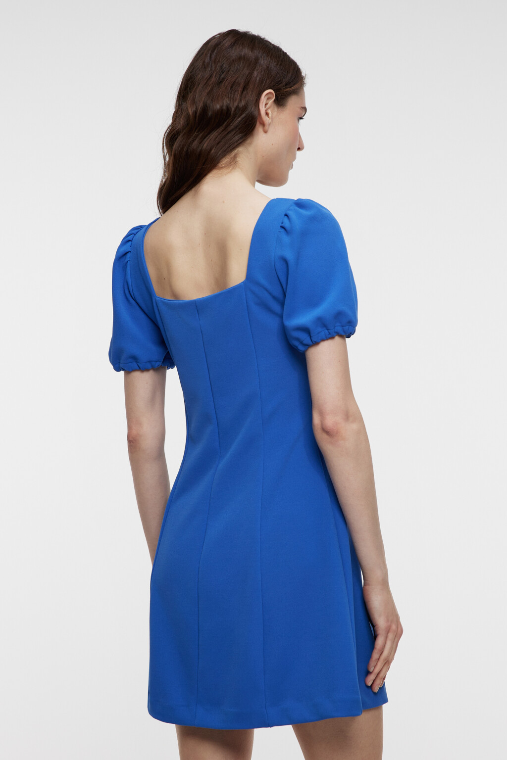 Платье мини приталенное креповое с вырезом каре - цвет синий - 3