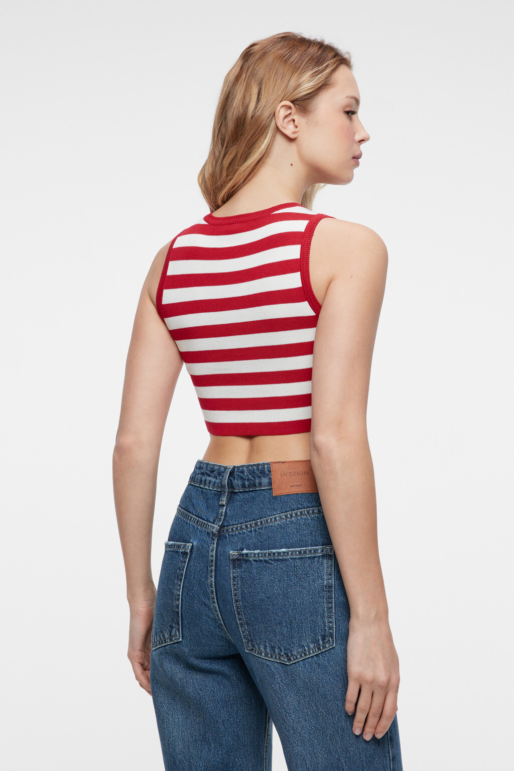 Топ-майка вискозный облегающий в рубчик - цвет красный - 3