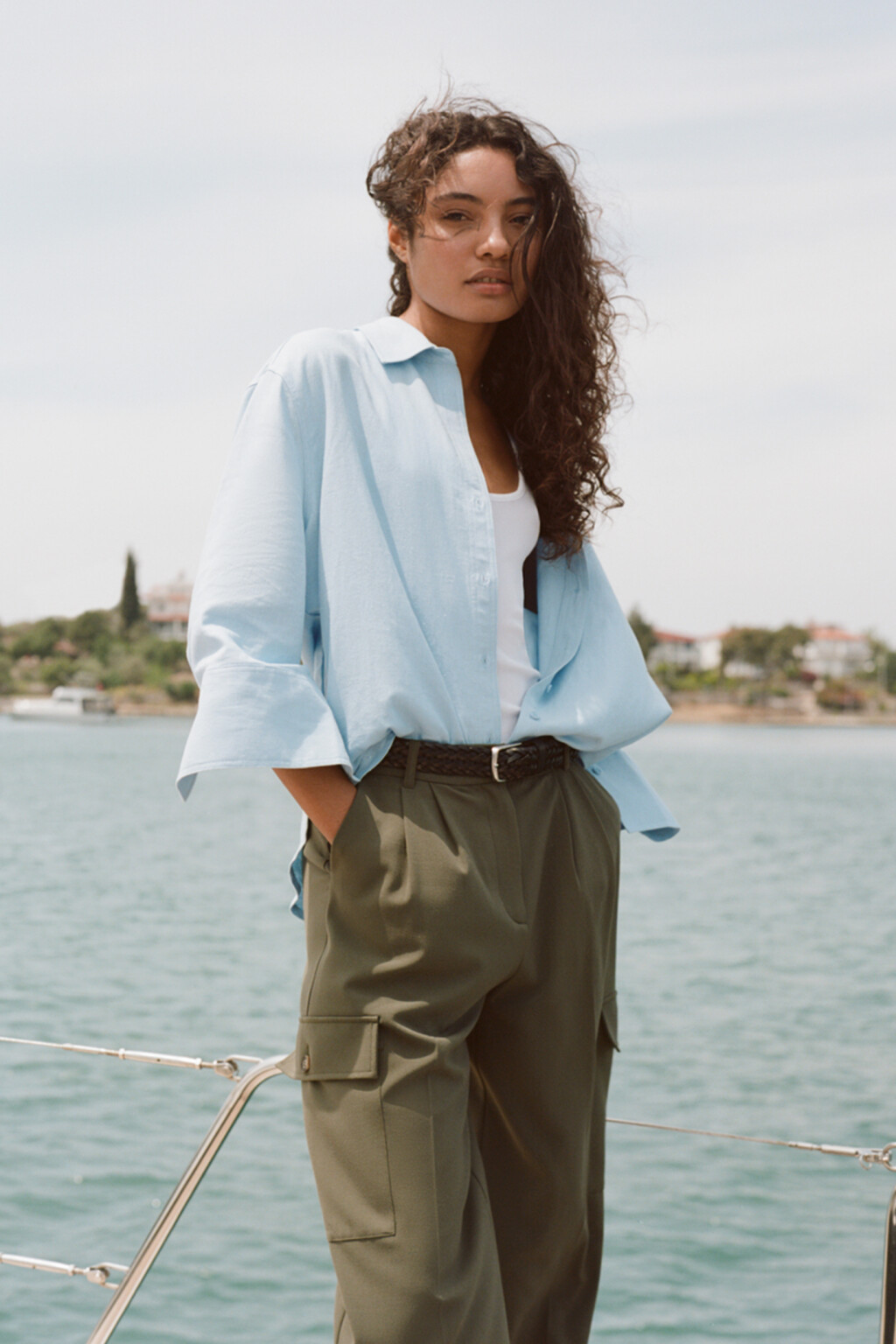 Блузка-рубашка oversize льняная с укороченными рукавами - цвет голубой - 7