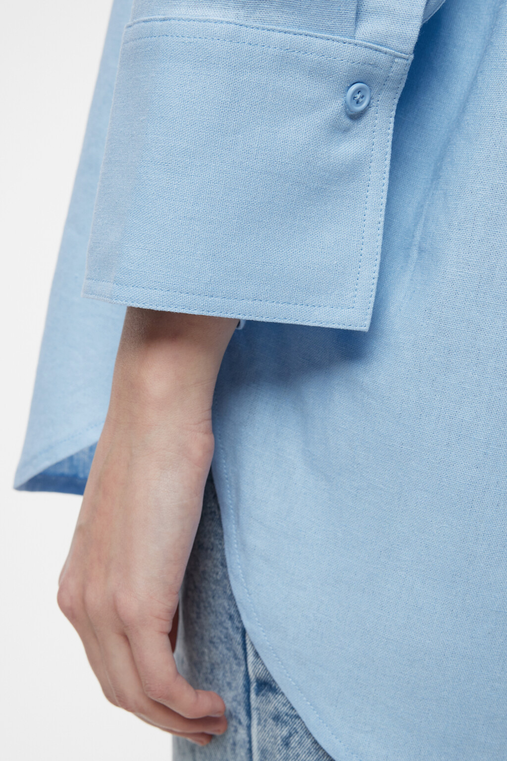 Блузка-рубашка oversize льняная с укороченными рукавами - цвет голубой - 6