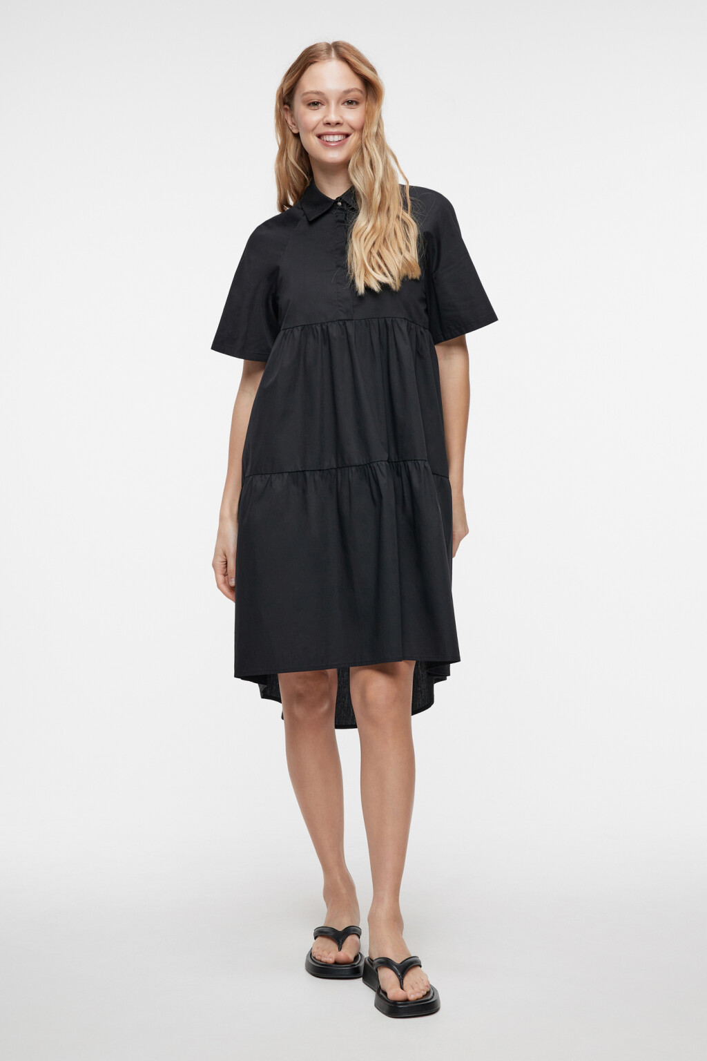 Платье-рубашка oversize хлопковое с ярусной юбкой - цвет черный - 1