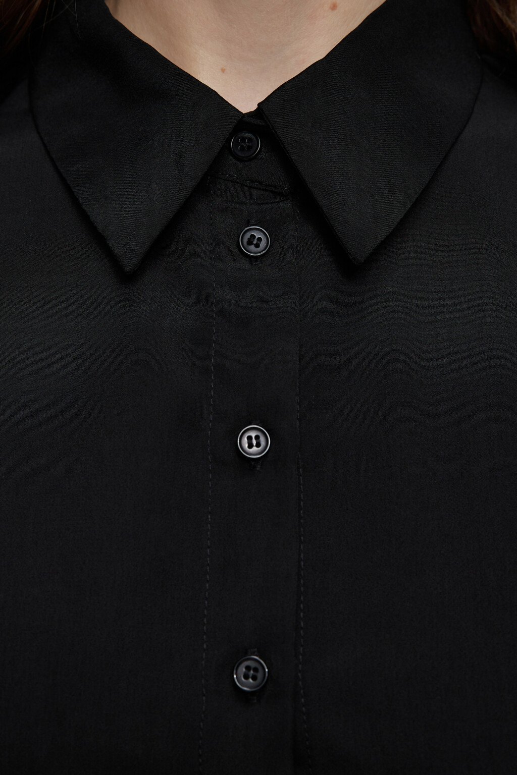 Платье-рубашка миди приталенное с запахом - цвет черный - 5