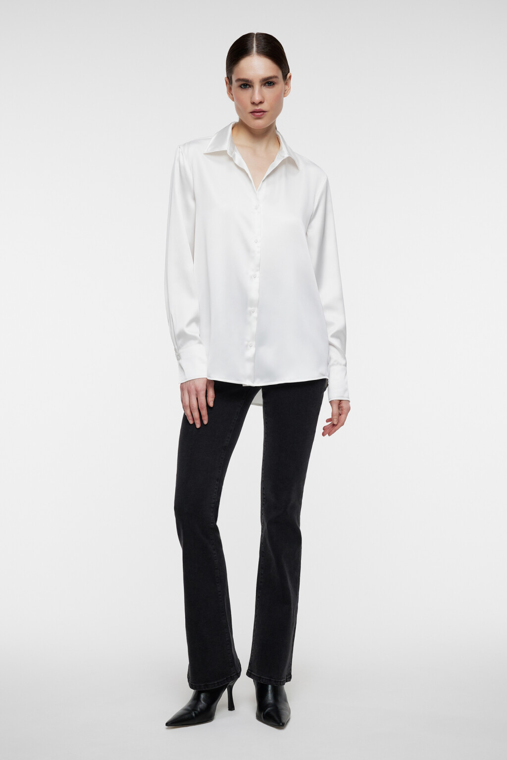 Блузка-рубашка oversize атласная - цвет белый - 4