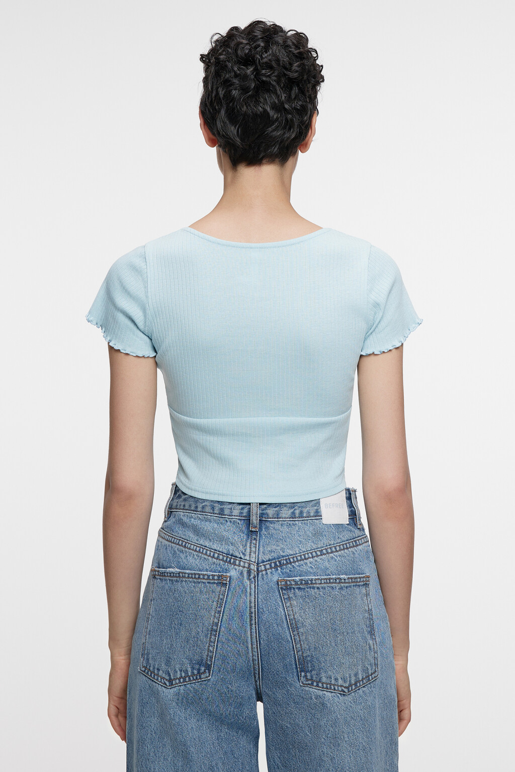 Топ-футболка укороченный хлопковый с V-вырезом - цвет голубой - 7