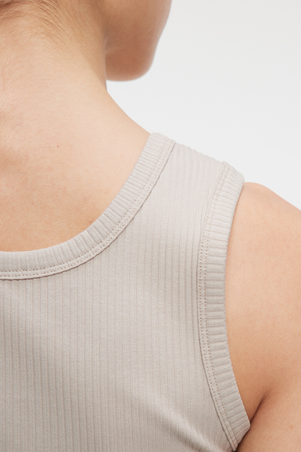 Майка хлопковая облегающая базовая в рубчик - цвет бежевый - 6