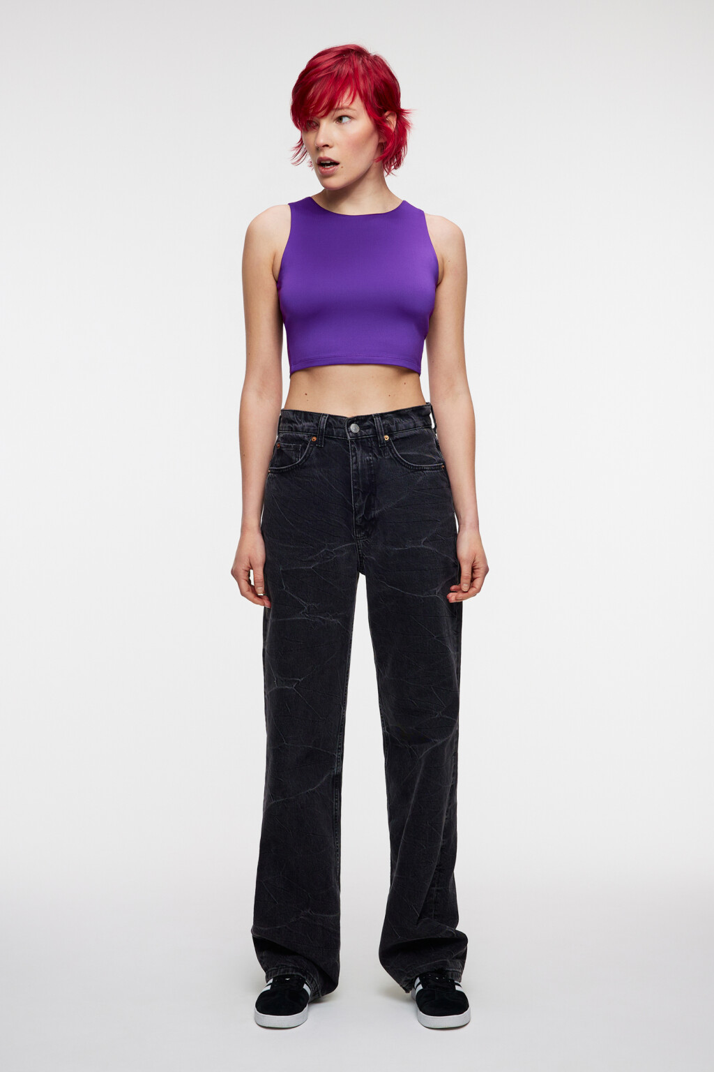 Топ-майка облегающий укороченный на широких бретелях - цвет фиолетовый - 4