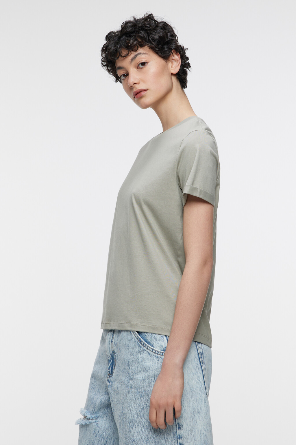 Футболка хлопковая прямая с подвернутыми рукавами - цвет зеленый - 2