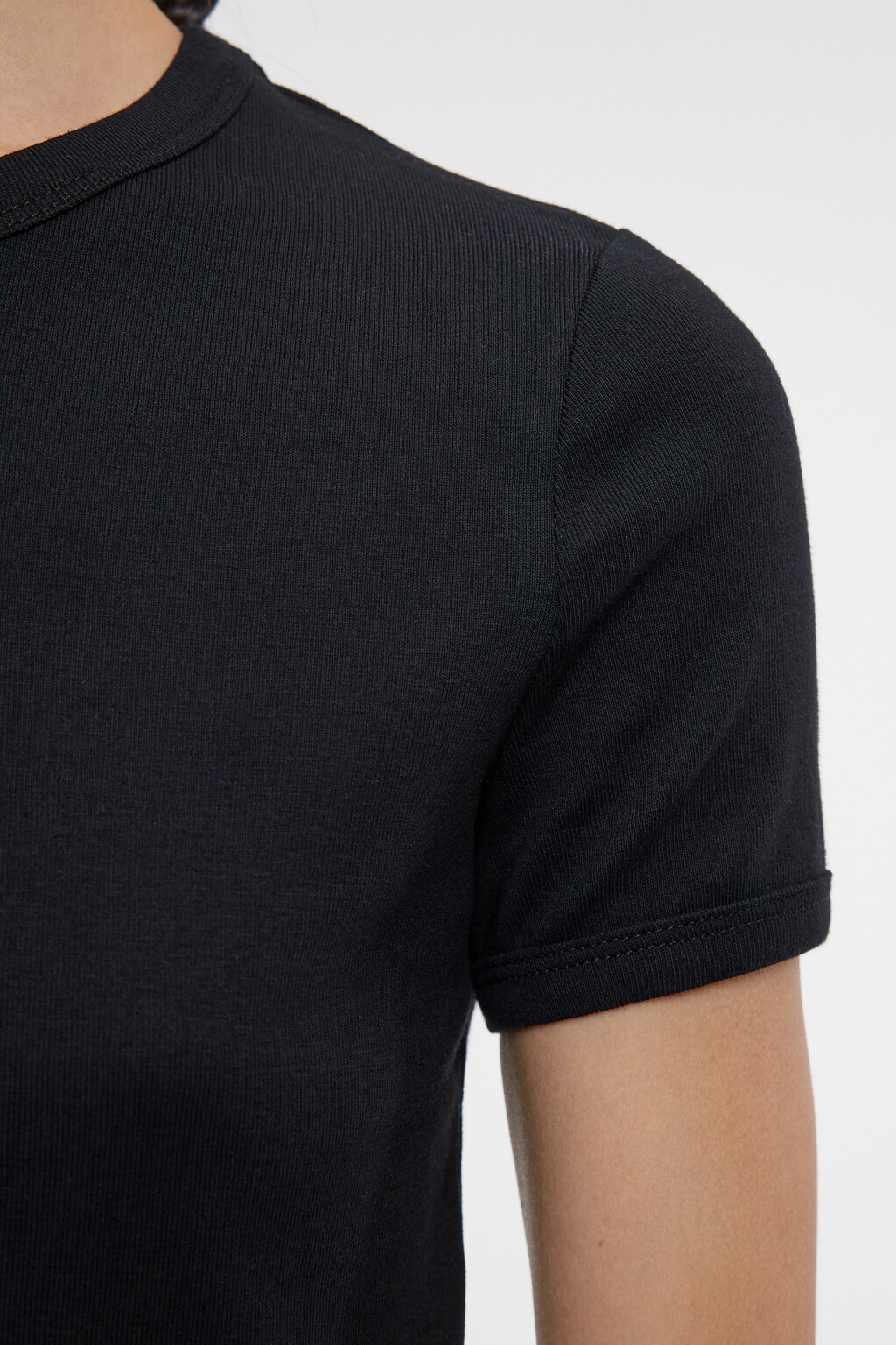 Футболка-топ хлопковая укороченная с принтом - цвет черный - 6