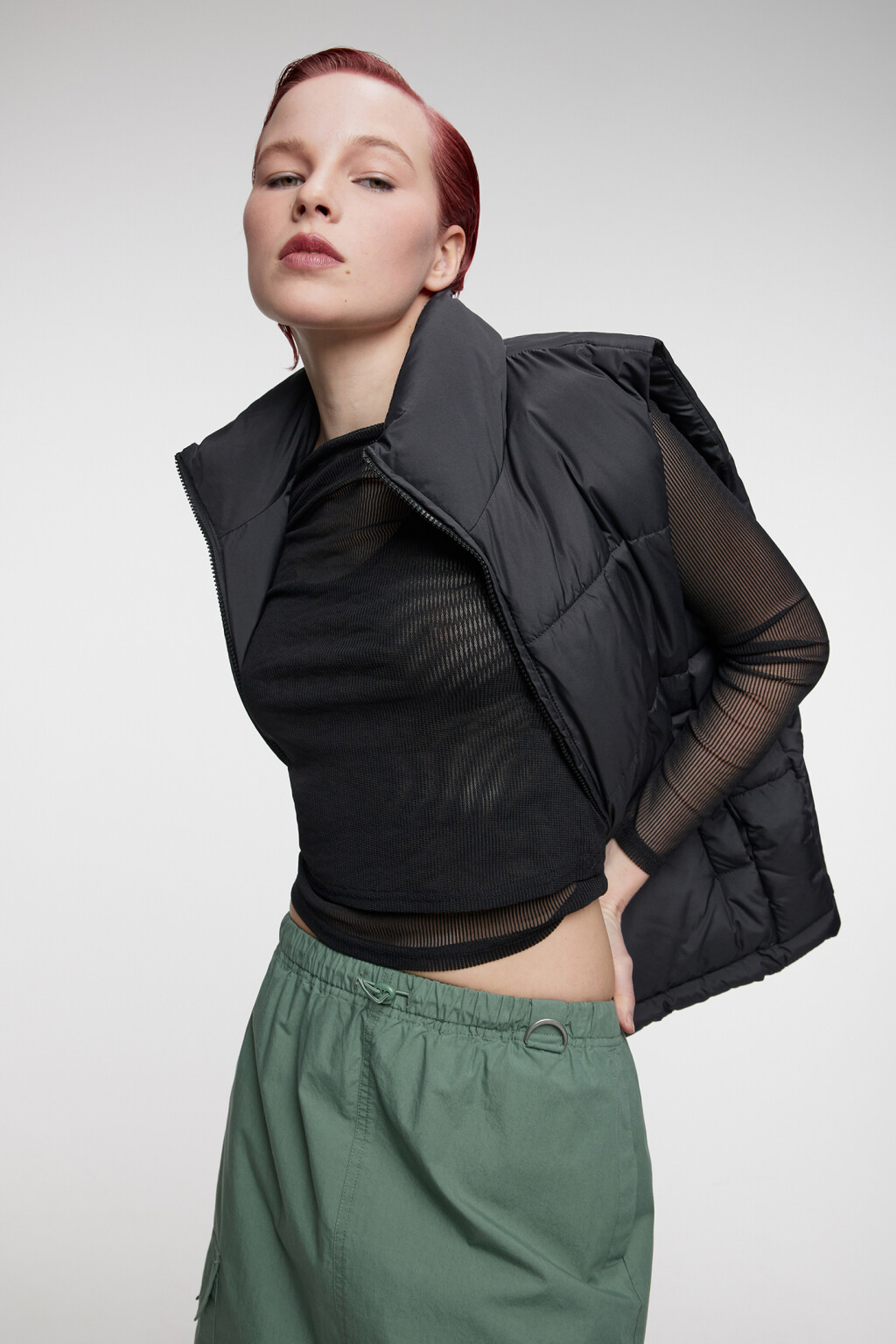 Жилет стеганый утепленный с воротником-стойкой - цвет черный - 12