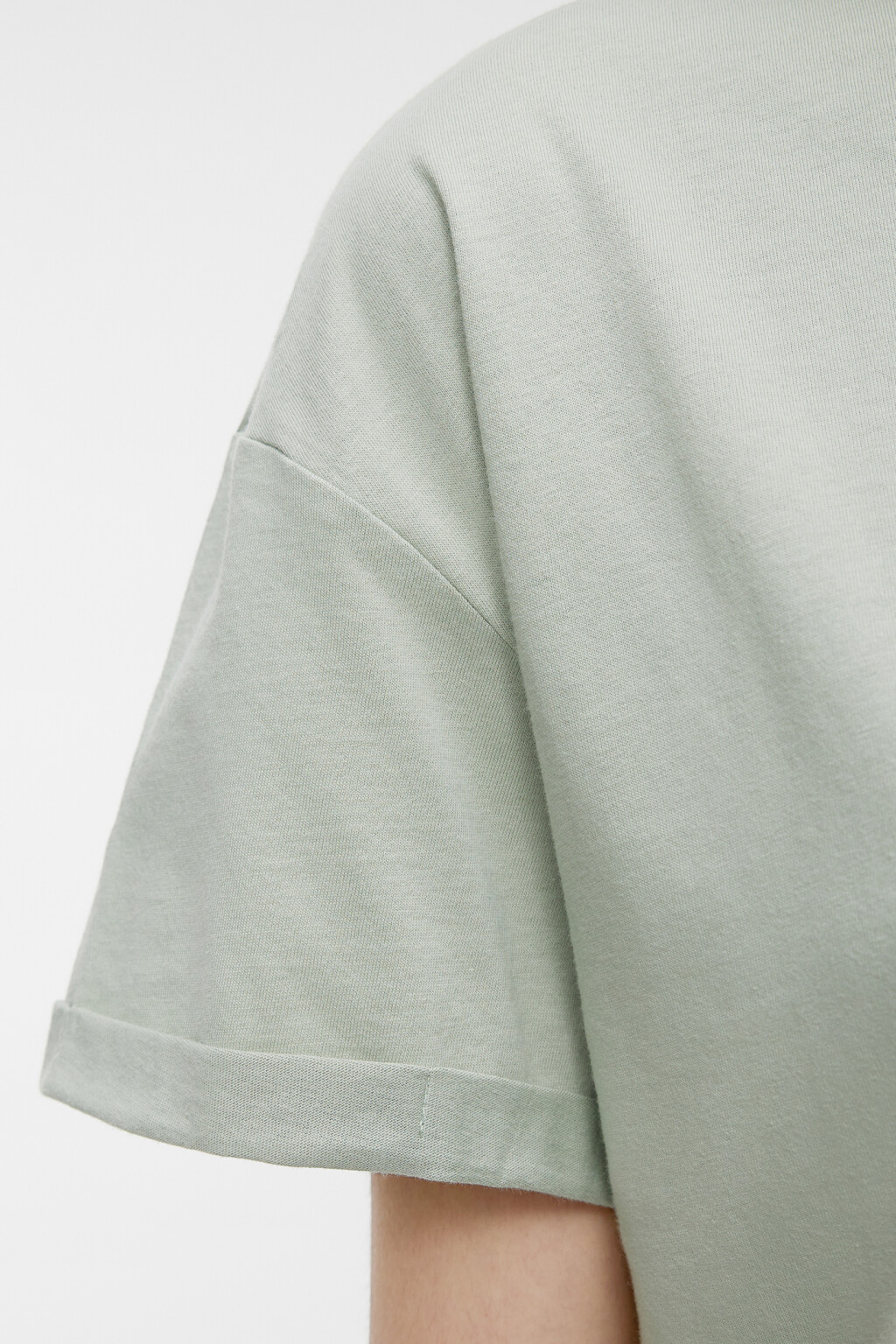 Футболка oversize укороченная с подвернутыми рукавами - цвет зеленый - 5