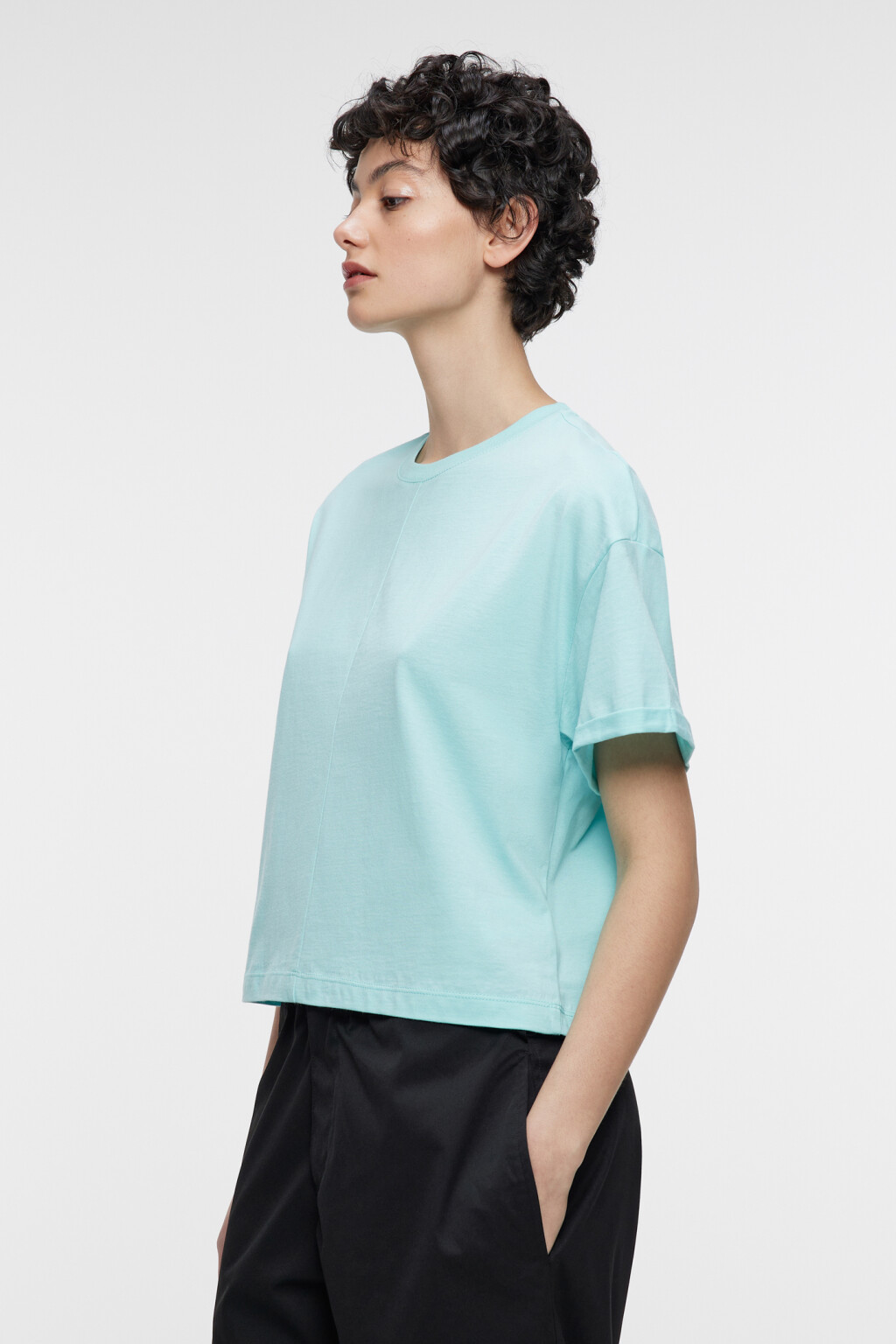Футболка oversize укороченная с подвернутыми рукавами - цвет голубой - 2