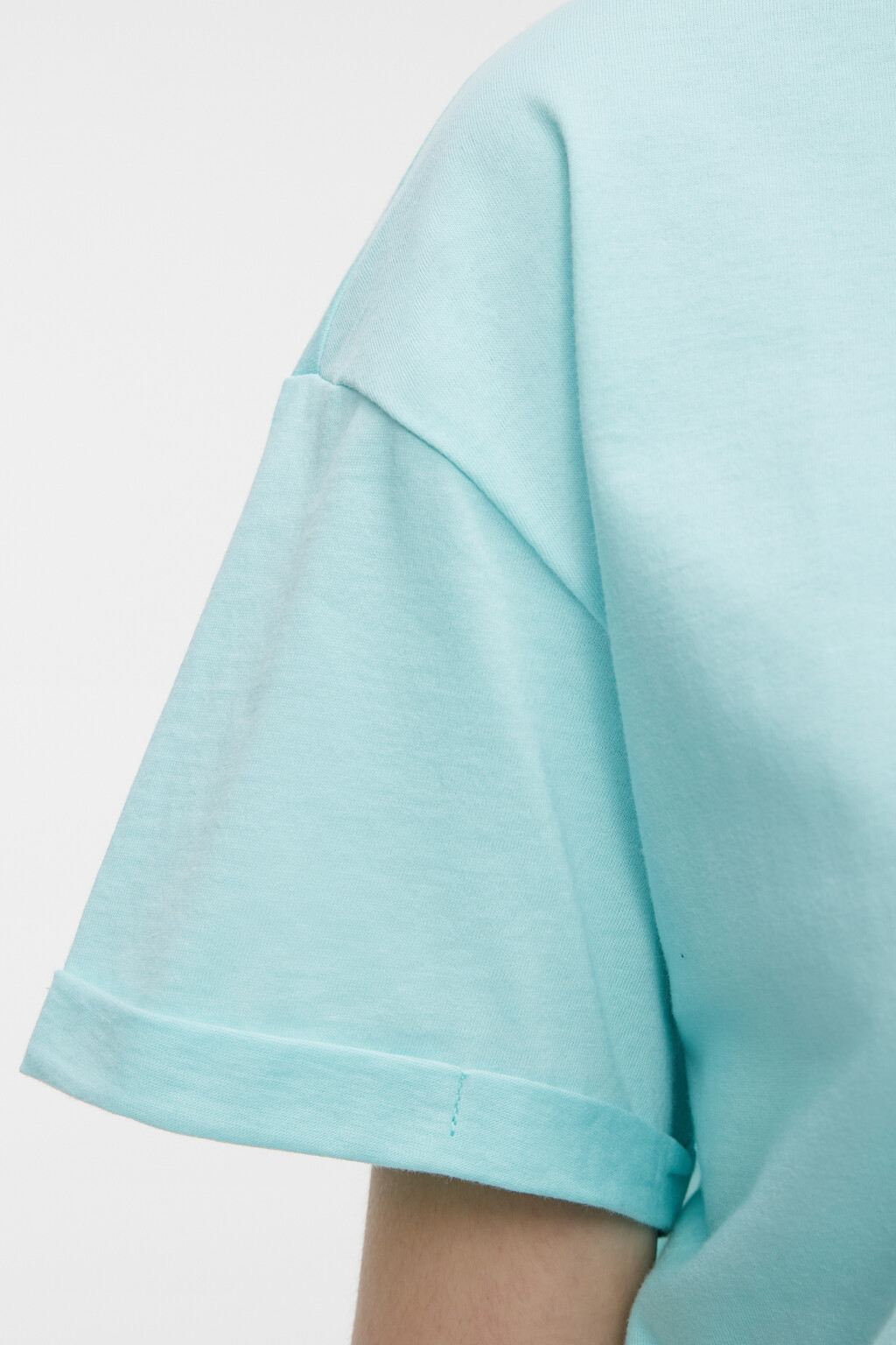Футболка oversize укороченная с подвернутыми рукавами - цвет голубой - 5