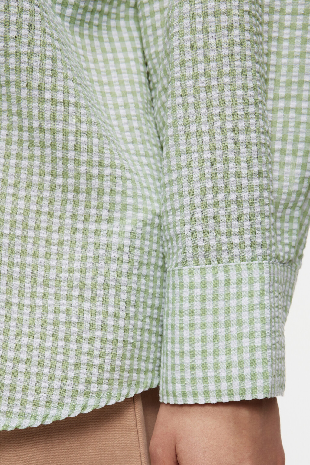 Блузка-рубашка oversize клетчатая из фактурной ткани - цвет зеленый - 7