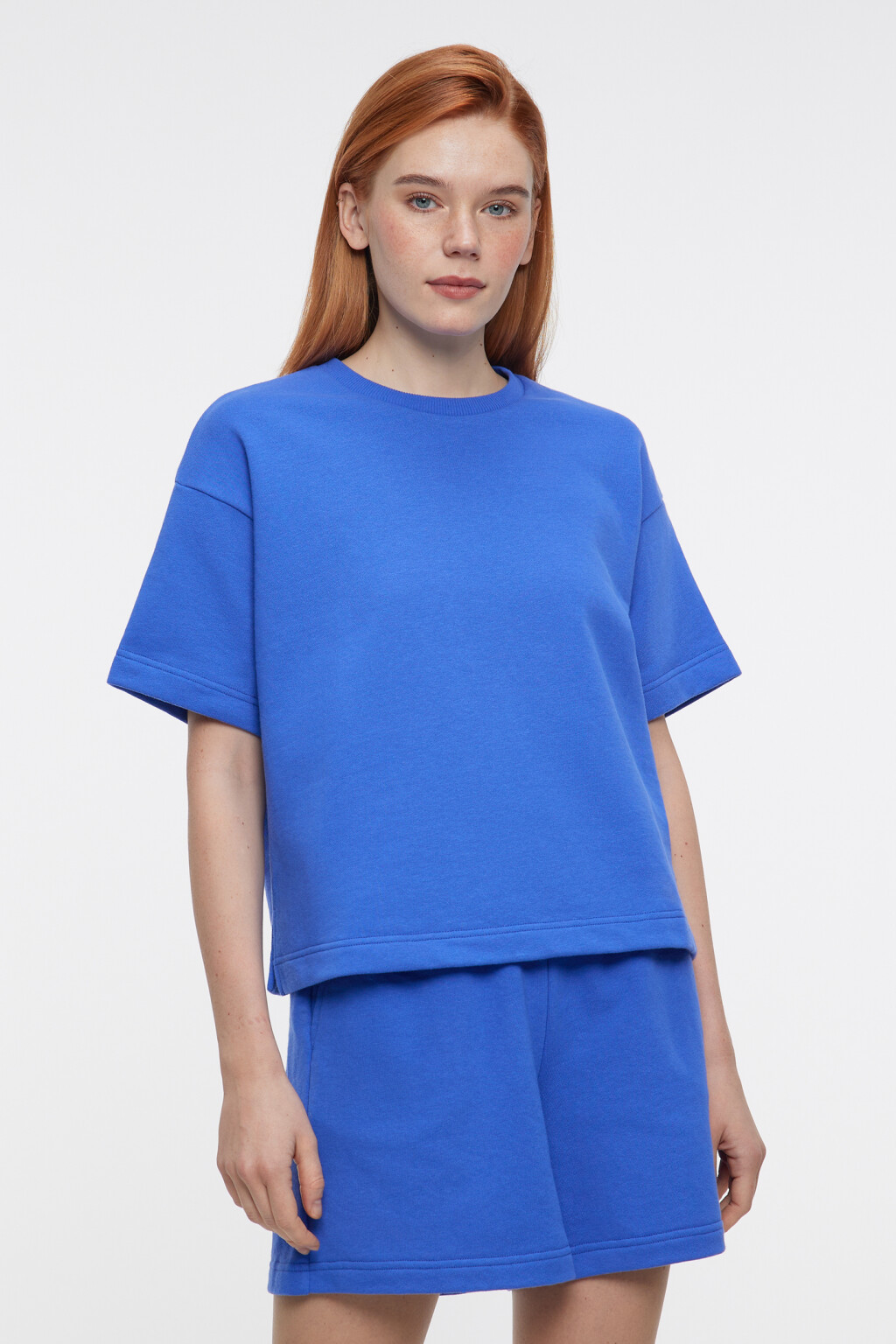 Футболка oversize короткая хлопковая из футера - цвет синий - 1