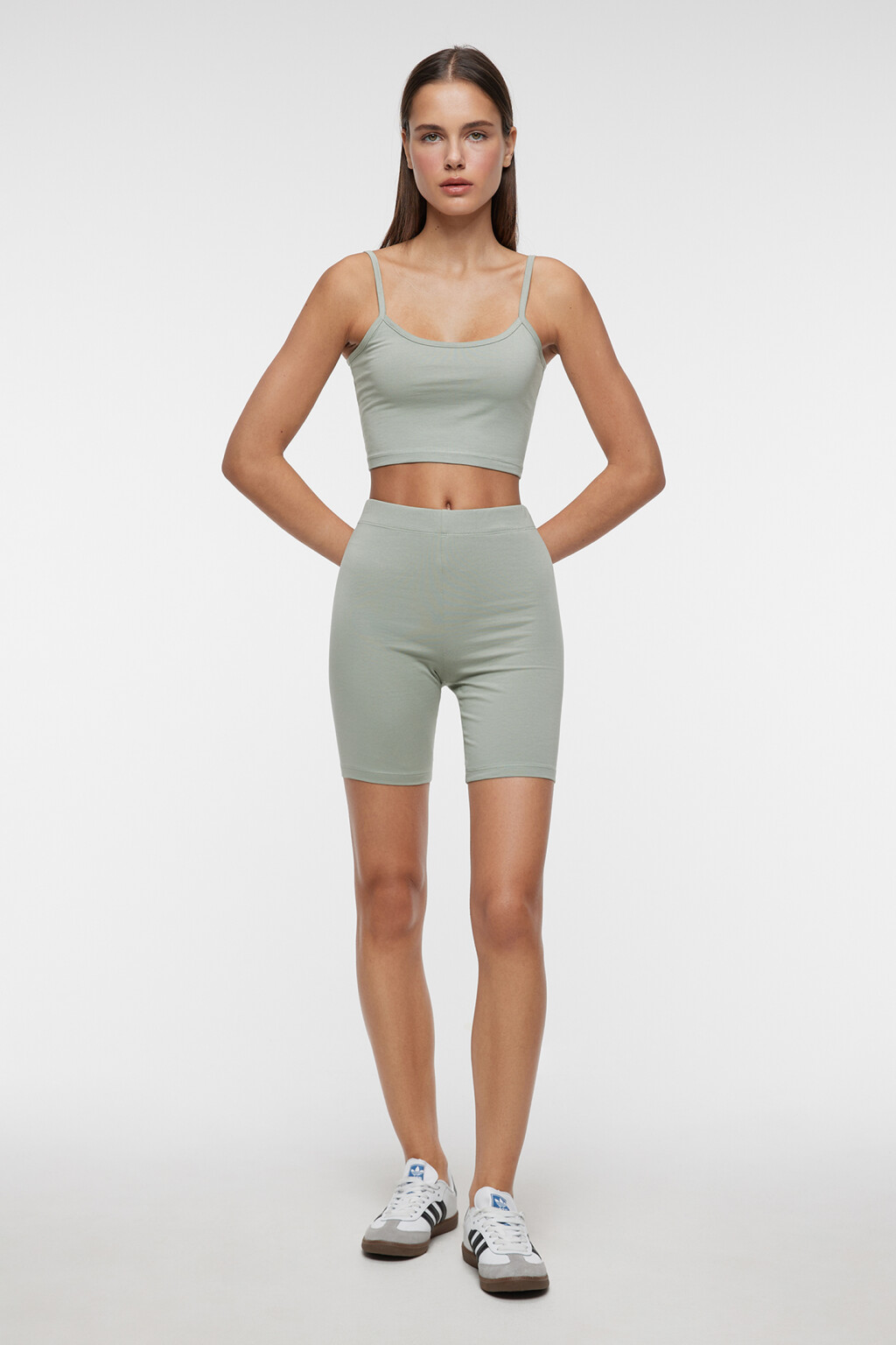 Шорты-велосипедки хлопковые гладкие со средней посадкой - цвет зеленый - 4