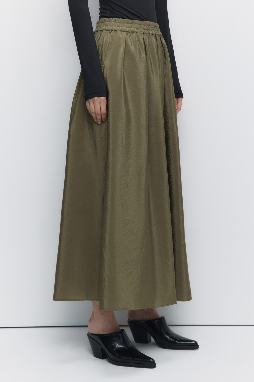 Юбка миди пышная с поясом на резинке и карманами - цвет зеленый - 3