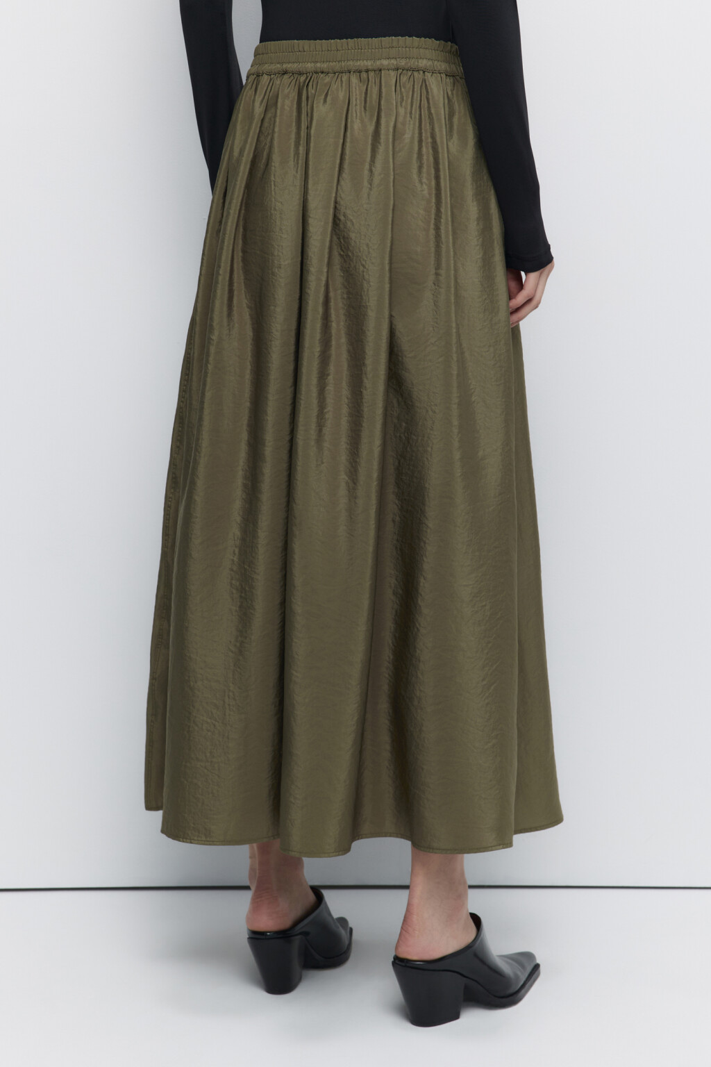 Юбка миди пышная с поясом на резинке и карманами - цвет зеленый - 4