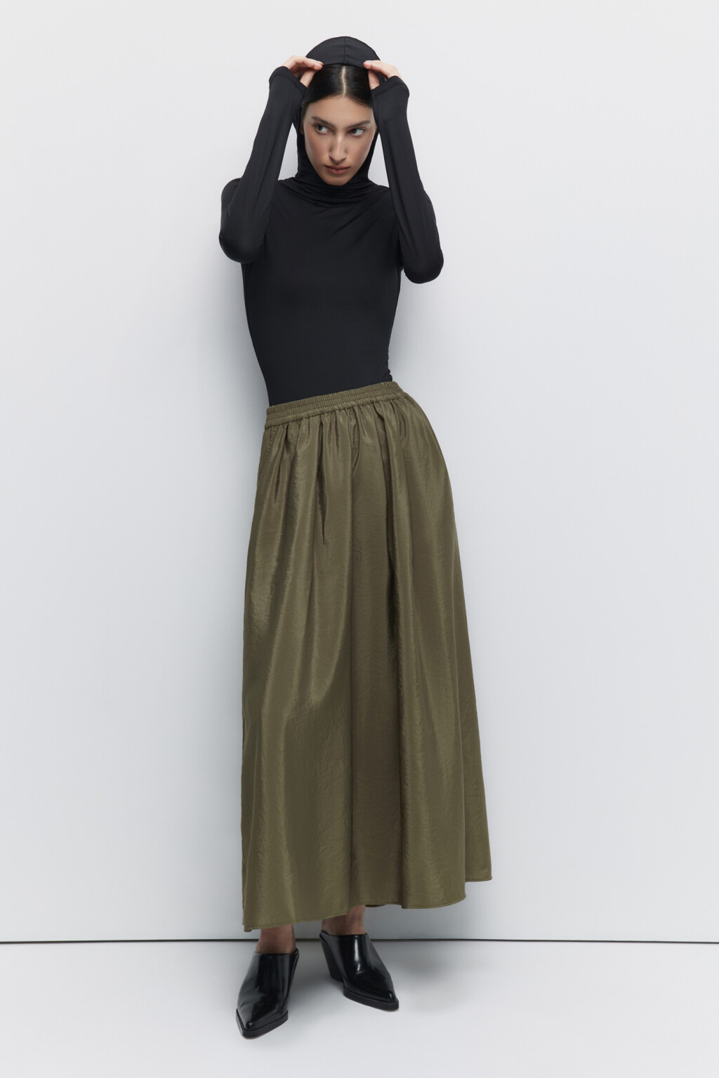 Юбка миди пышная с поясом на резинке и карманами - цвет зеленый - 1