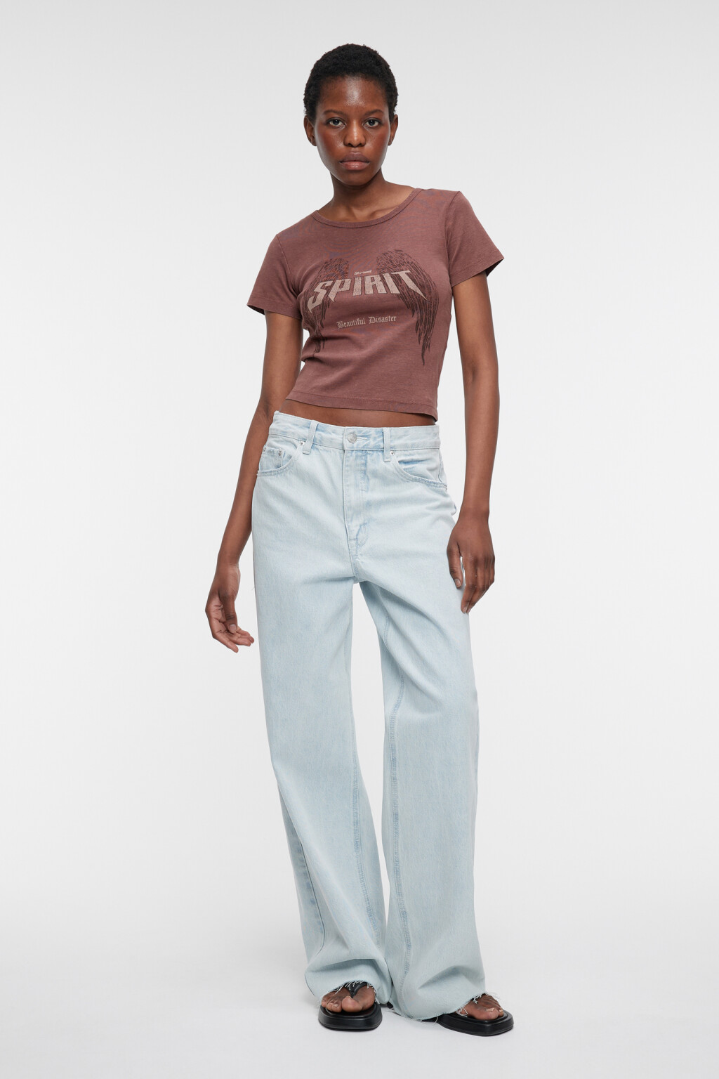 Футболка-топ укороченная хлопковая с принтом - цвет коричневый - 4