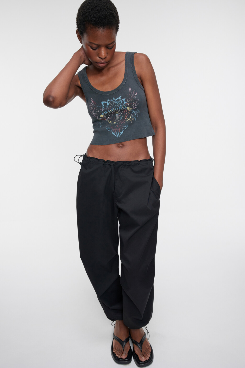 Майка-топ хлопковая укороченная с принтом - цвет серый - 1