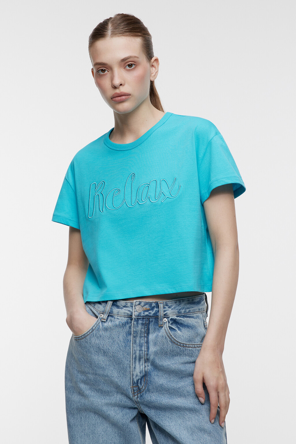 Топ-футболка oversize укороченный с принтом-надписью - цвет голубой - 2