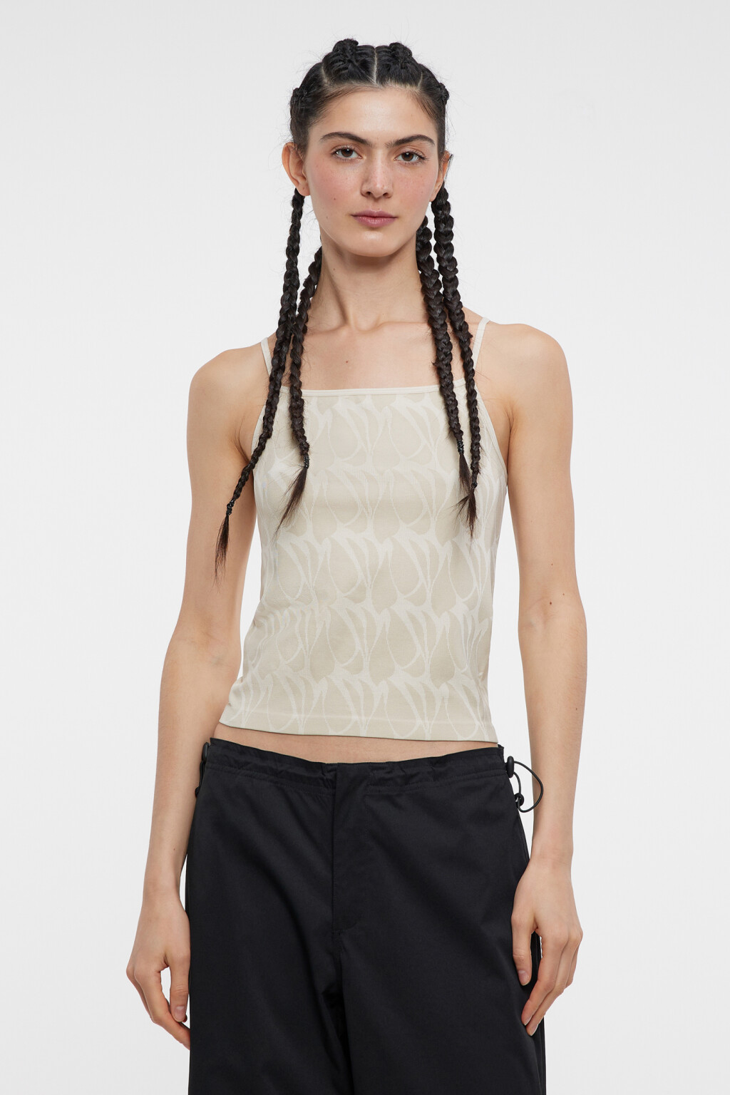 Майка-топ облегающая укороченная на тонких бретельках - цвет бежевый - 1