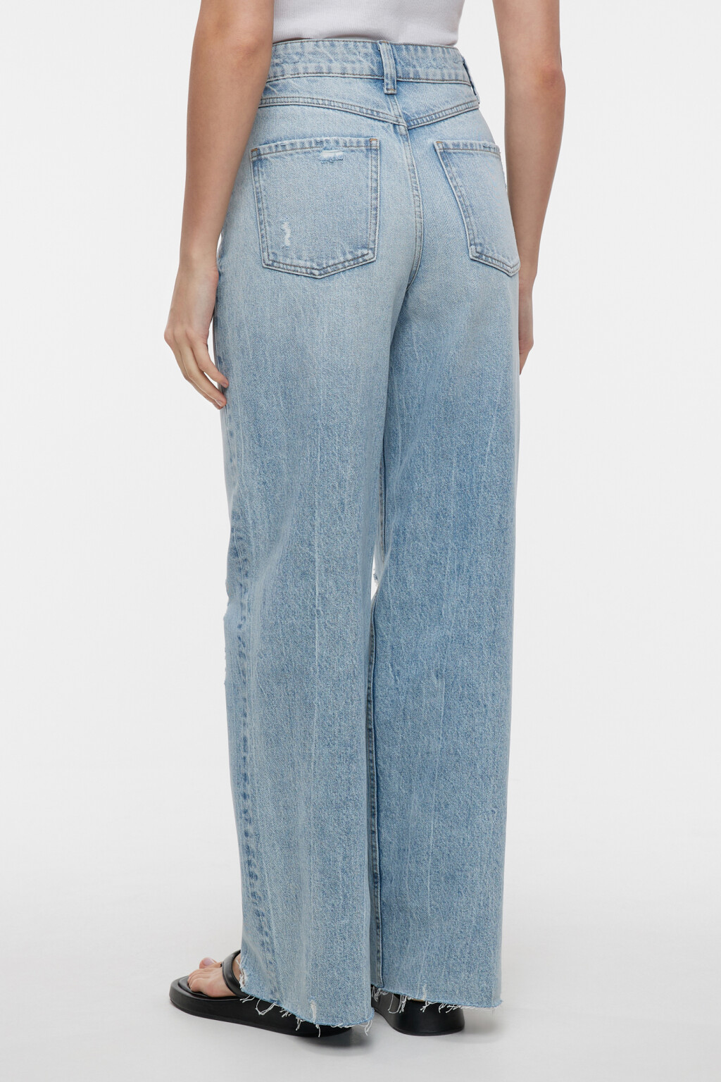 Джинсы wide leg с открытыми срезами и рваными коленями - цвет голубой - 3