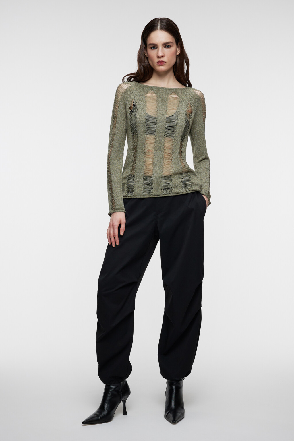 Джемпер тонкий вязаный с прозрачными вставками - цвет зеленый - 4