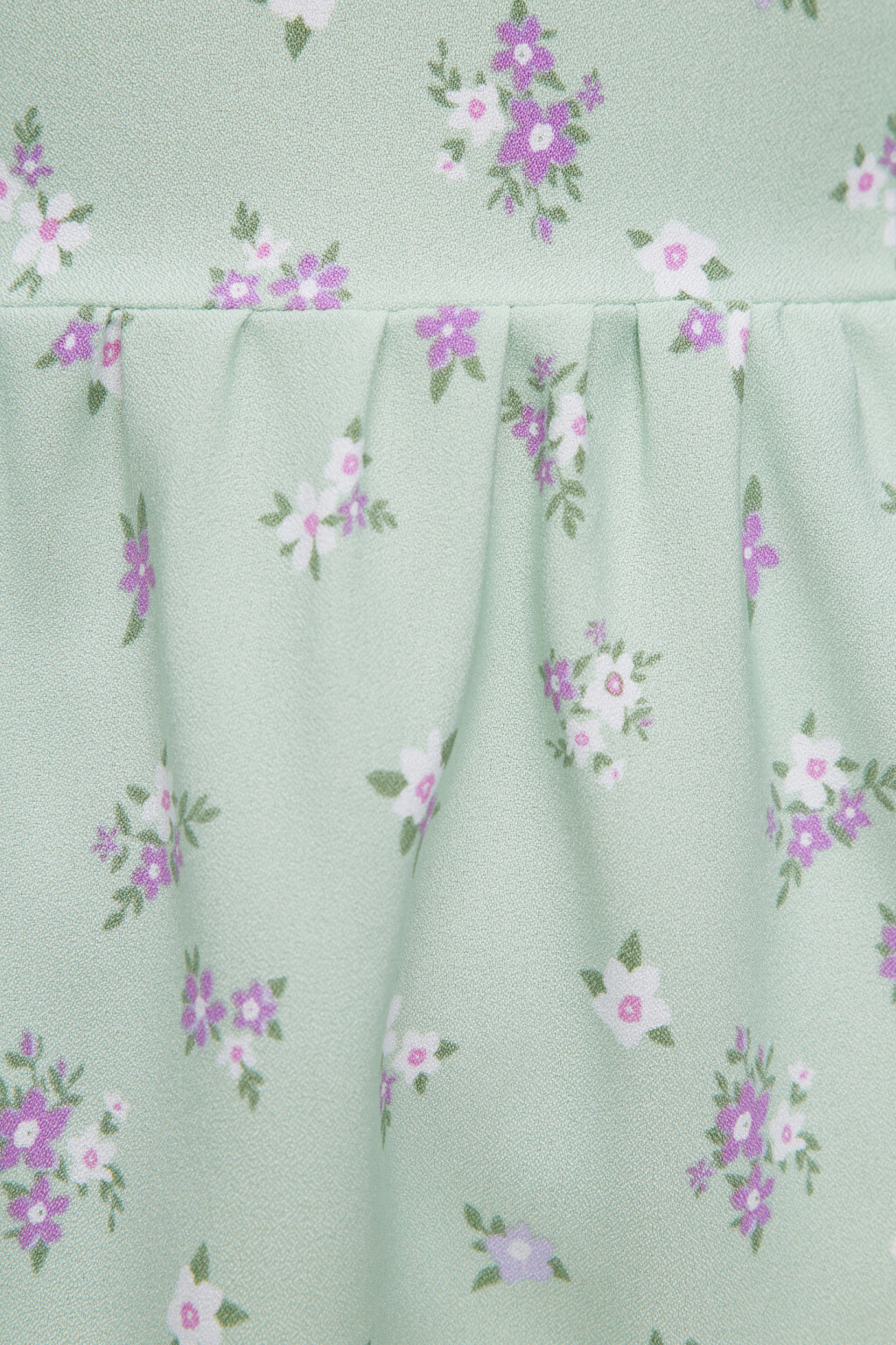 Платье baby-doll мини с фигурным вырезом на груди - цвет зеленый - 5