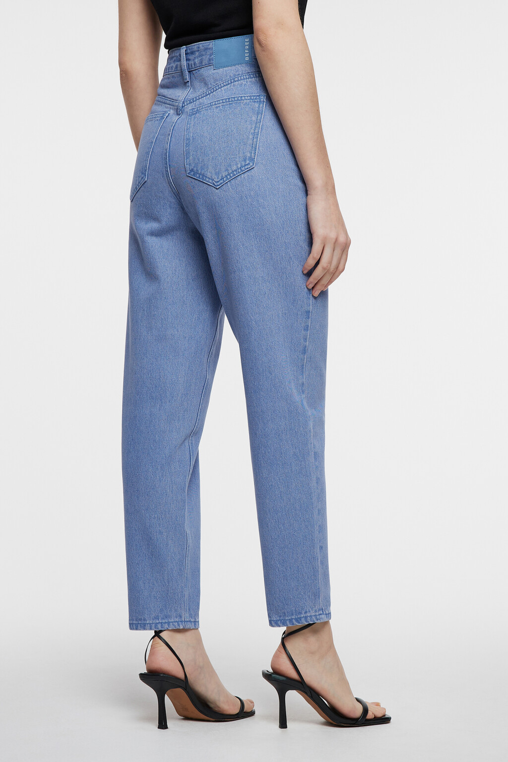 Джинсы MOM классические с высокой посадкой - цвет голубой - 3