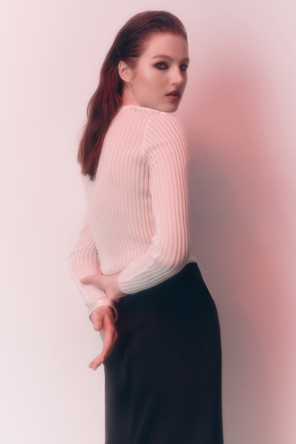 Джемпер вискозный облегающий ажурной вязки - цвет бежевый - 9